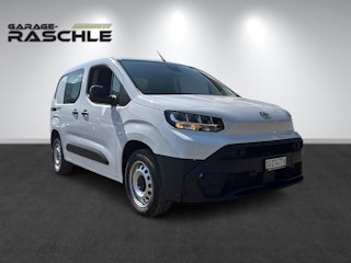 Vehicle image TOYOTA PROACE CITY