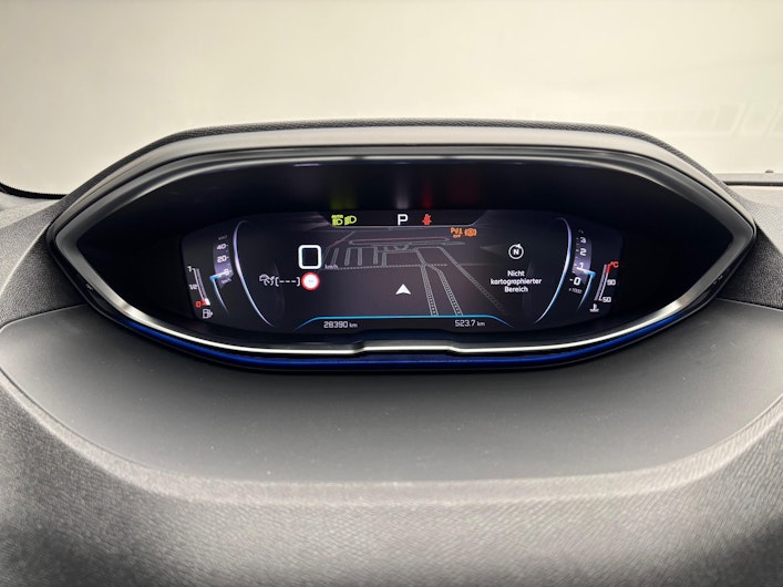 Vehicle image PEUGEOT 5008