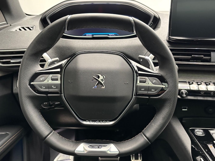 Vehicle image PEUGEOT 5008