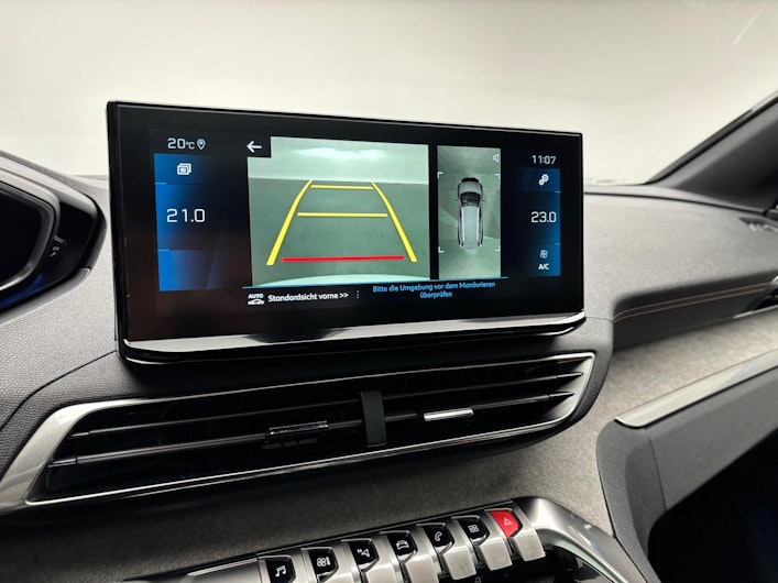 Vehicle image PEUGEOT 5008