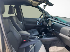 Fahrzeugbild TOYOTA Hilux Double Cab.-Pick-up 2.8 D-4D 204 Invincible MHEV