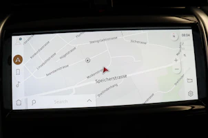 Fahrzeugbild LAND ROVER Discovery Sport 2.0 Si4 R-Dynamic SE