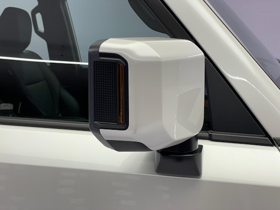 Vehicle image 16 Vehicle image 16