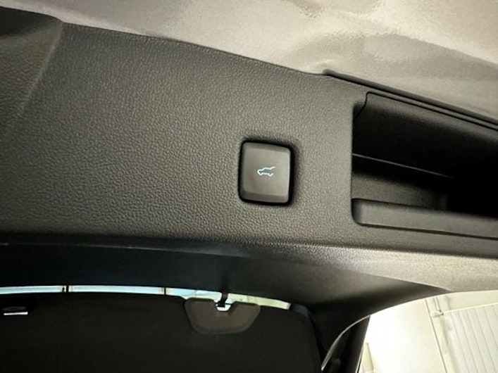 Vehicle image FORD KUGA