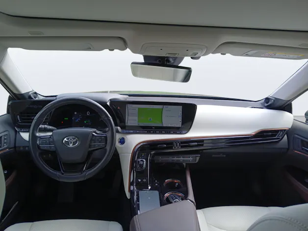 Toyota Mirai Fuel Cell Platinum