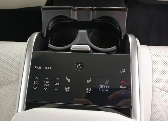 Vehicle image 15 Vehicle image 15