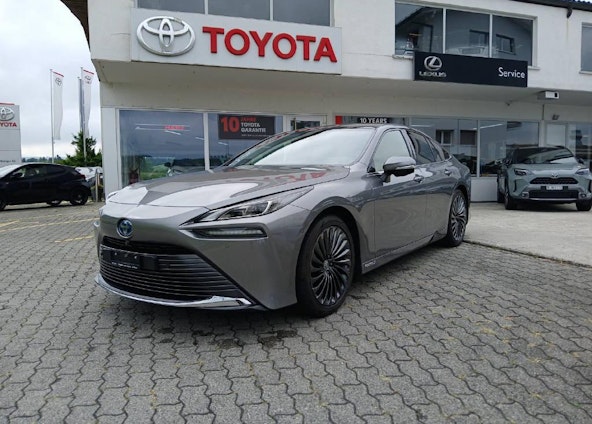 First vehicle image First vehicle image