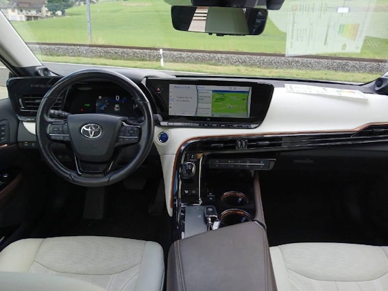 Vehicle image 10 Vehicle image 10