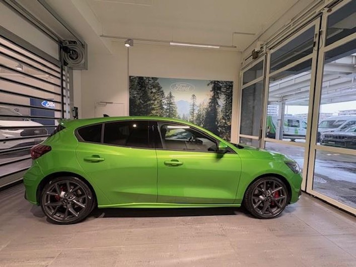 Vehicle image FORD FOCUS