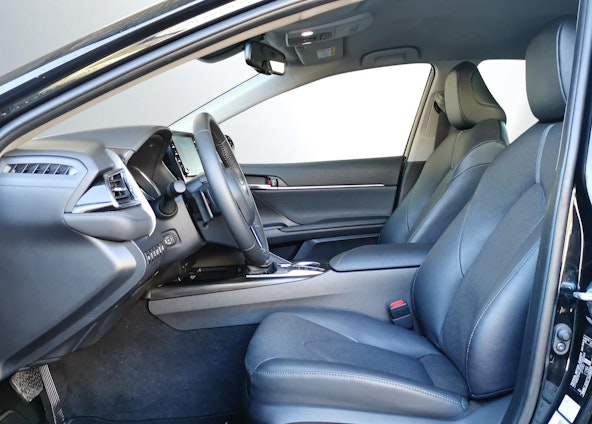 Vehicle image 2 Vehicle image 2