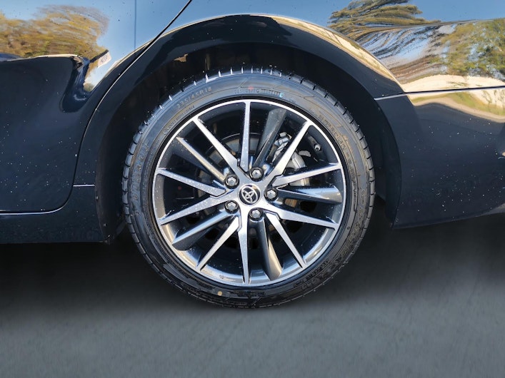 Vehicle image TOYOTA CAMRY