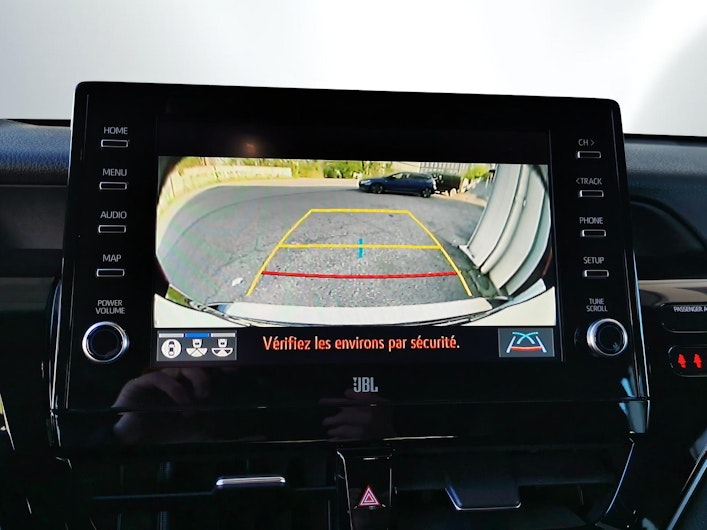 Vehicle image TOYOTA CAMRY