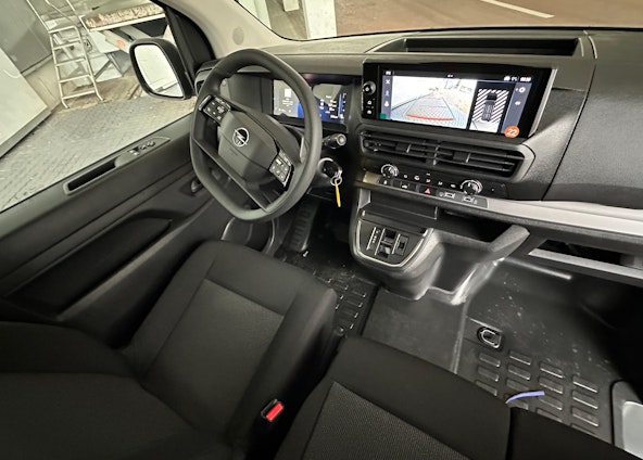 Vehicle image 8 Vehicle image 8