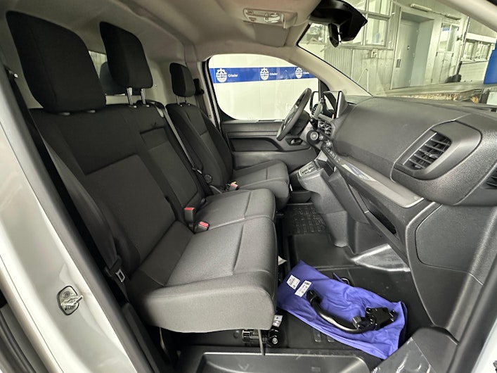 Vehicle image OPEL VIVARO