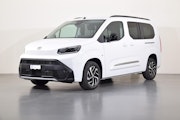 First vehicle image