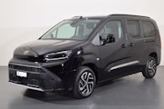 First vehicle image