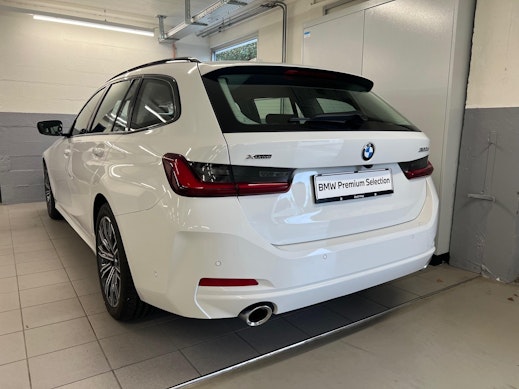 BMW 320d xDrive Touring 3