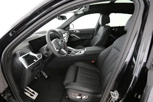 BMW X6 M60i