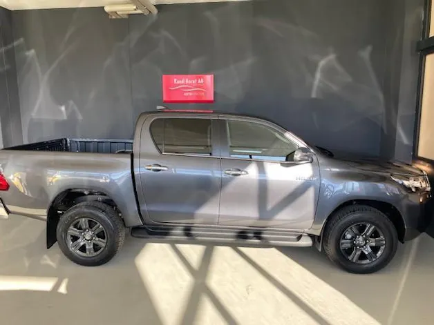 Toyota Hilux Double Cab.-Pick-up 2.8 D-4D 204 Style MHEV