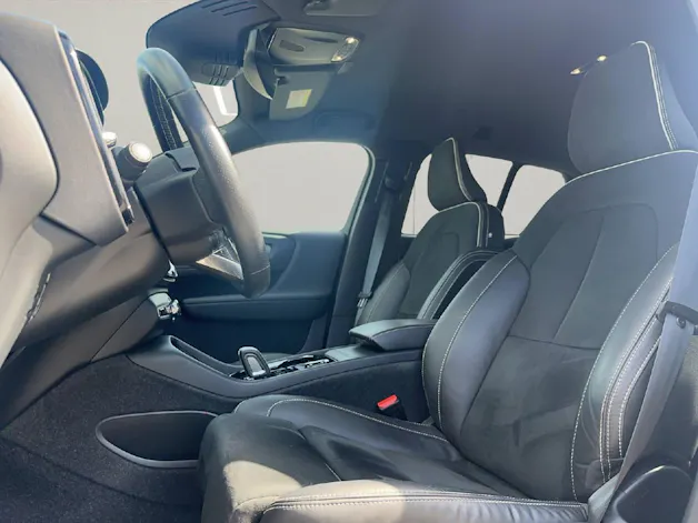 Volvo XC40 2.0 B4 MH R-Design AWD
