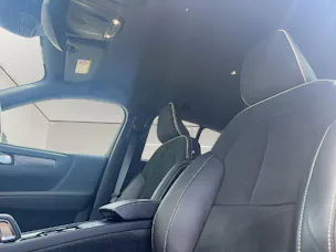 Volvo XC40 2.0 B4 MH R-Design AWD