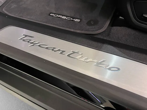 Porsche Taycan Turbo Sport Turismo