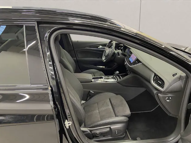 Opel Insignia Sports Tourer OPC Line Ultimate
