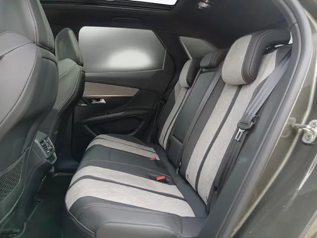 Peugeot 3008 1.6 Plug-in Hybrid4 GT