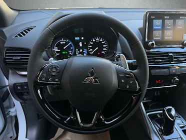 MITSUBISHI ECLIPSE CROSS 9