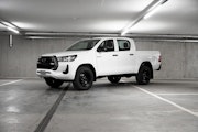 First vehicle image