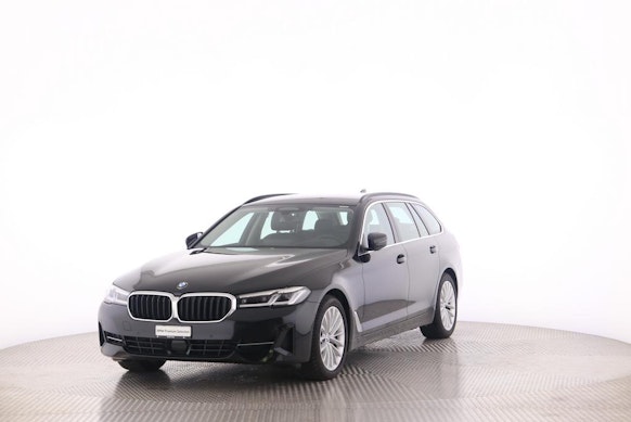BMW 530d xDrive Touring 0