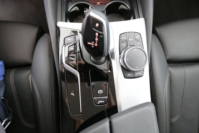 Vehicle image BMW 5 SERIES