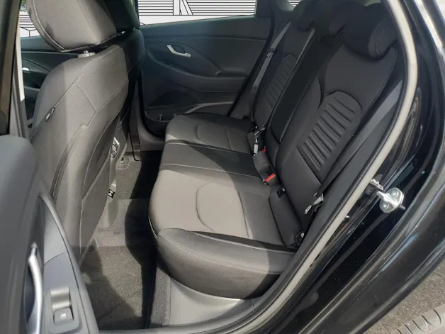Hyundai i30 1.5 T-GDi Amplia Auto.