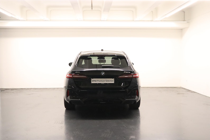 Vehicle image BMW 5 SERIES