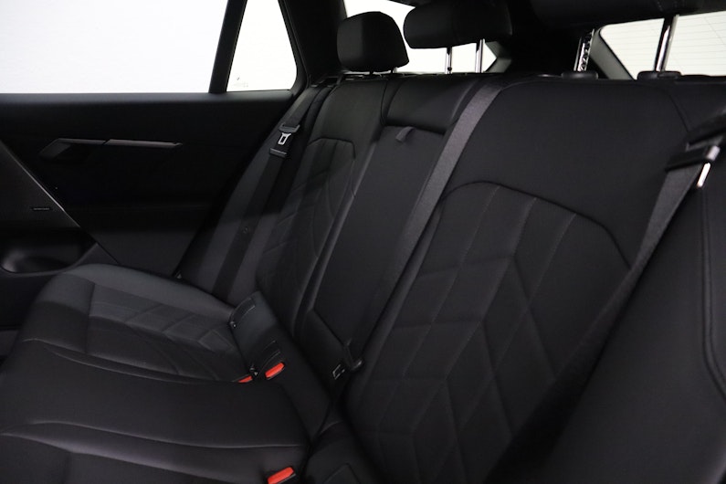 Vehicle image BMW 5 SERIES