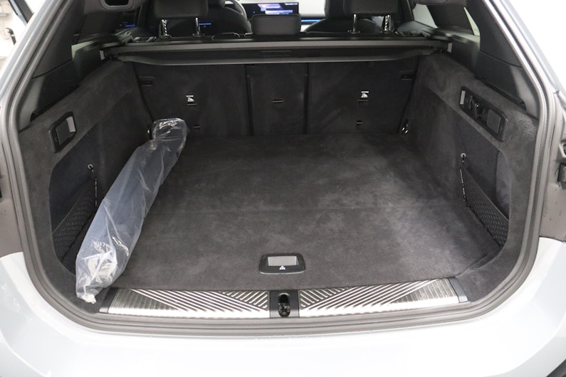 Vehicle image BMW 5 SERIES