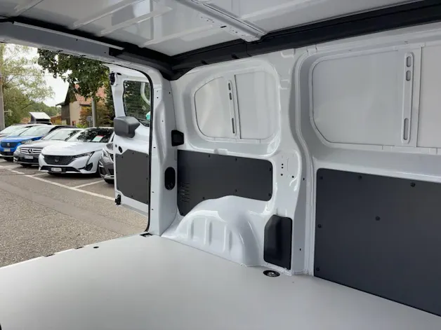 Peugeot e-Expert Kaw. Standard 50 kWh