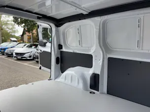 Peugeot e-Expert Kaw. Standard 50 kWh