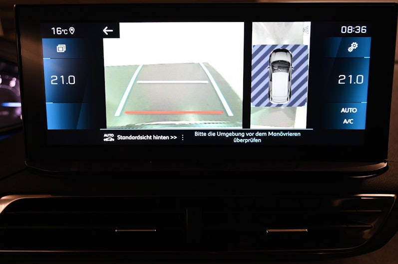 Vehicle image PEUGEOT 3008