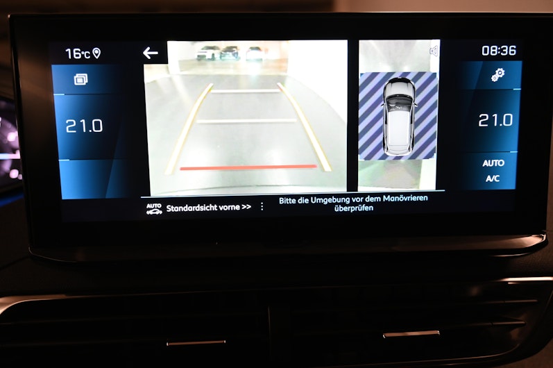 Vehicle image PEUGEOT 3008