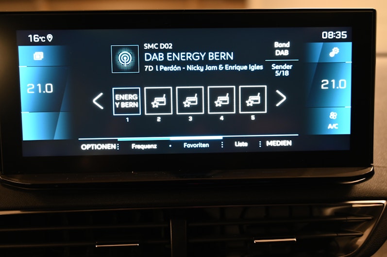 Vehicle image PEUGEOT 3008