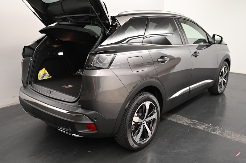 Vehicle image PEUGEOT 3008