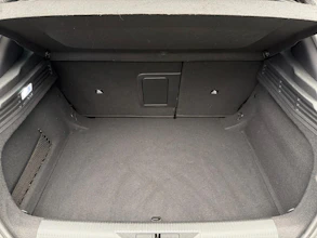 https://vehicle.imgix.net/3661761/19b35789-18c1-4c8d-a272-b3ab48c4b269.jpg