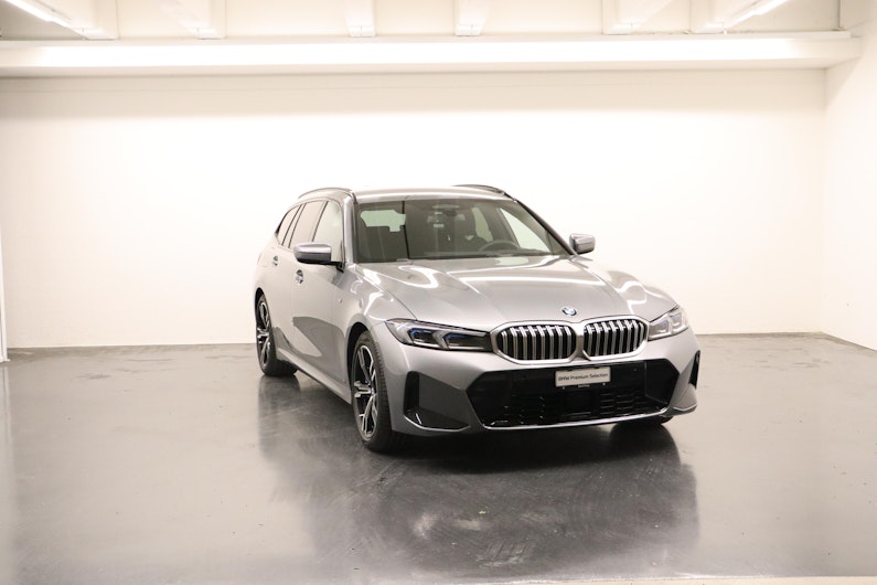 Vehicle image BMW 3 SERIES