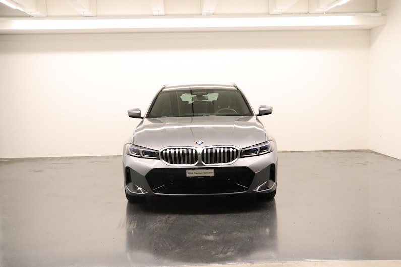Vehicle image BMW 3 SERIES