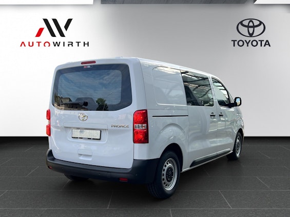 Vehicle image 4 Vehicle image 4