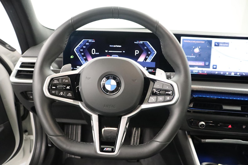 Vehicle image BMW 3 SERIES