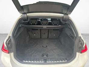 Fahrzeugbild BMW 330d xDrive SAG Touring