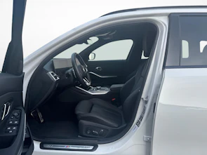 Fahrzeugbild BMW 330d xDrive SAG Touring