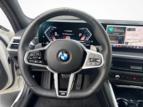 Fahrzeugbild BMW 330d xDrive SAG Touring